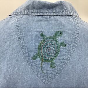 *** Mary McFarland Blue Tunic w/ Embroidered Turtle ***